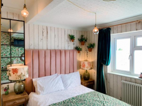 Отель The Townhouse 101  Сэндаун